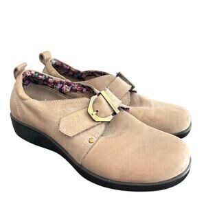Gravity Defyer Buckle Clogs 7 Mules Tan Beige Comfort Travel Clogs Leather